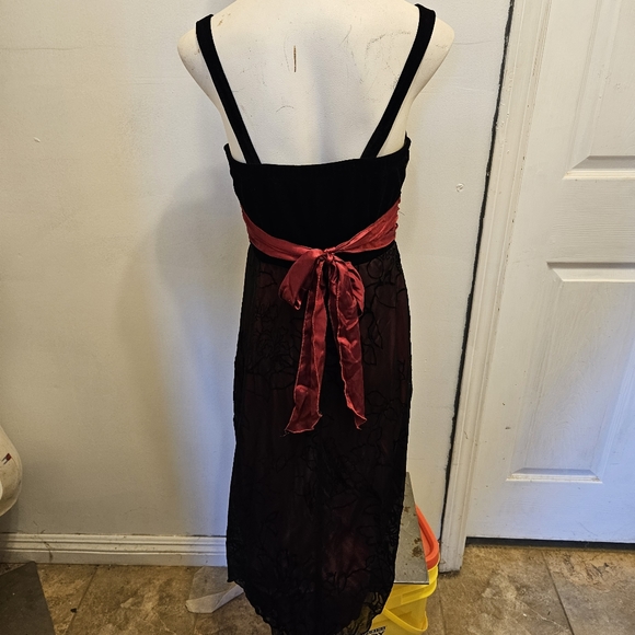 Red and Black Dress by studio y Sz M - Picture 4 of 11